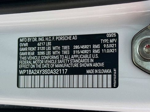 New 2025 Porsche Cayenne Coupe image 31