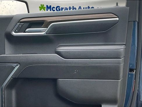 Used 2022 Chevrolet Silverado 1500 LT w/ Z71 Off-Road Package image 30