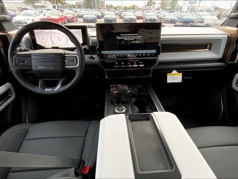 New 2025 GMC Hummer EV 2X image 5