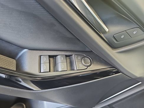 Used 2026 Chevrolet Equinox LT FWD image 28