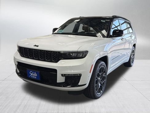 Used 2025 Jeep Grand Cherokee L Summit image 3