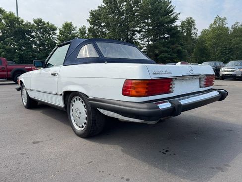 Used 1989 Mercedes-Benz 560 SL image 3