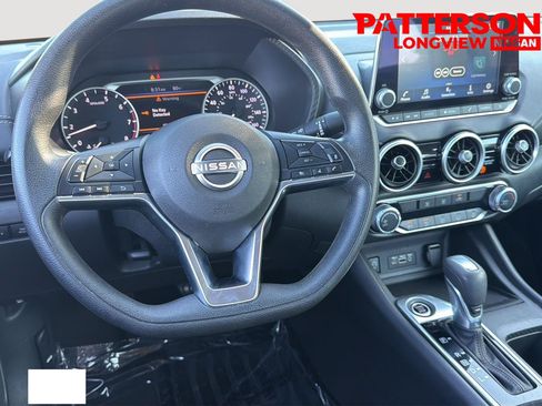 Used 2025 Nissan Sentra SV FWD image 15