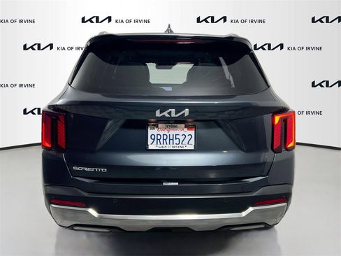 Certified 2024 Kia Sorento SX image 7