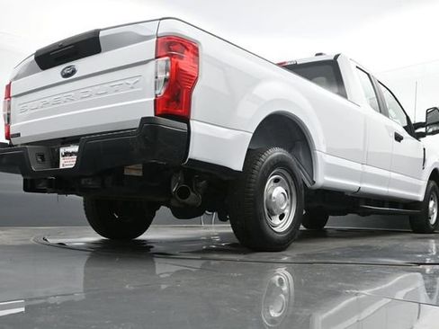 Used 2022 Ford F250 XL w/ Power Equipment Group image 24
