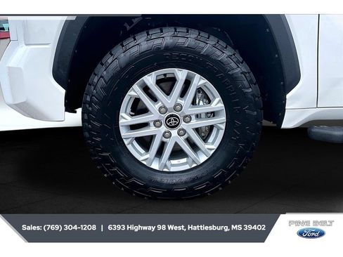 Used 2023 Toyota Tundra SR5 w/ SR5 Premium Package AWD/4WD image 7