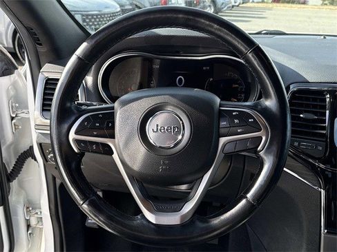 Used 2020 Jeep Grand Cherokee Limited image 19