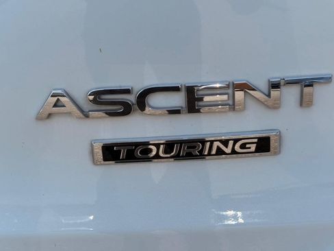 Used 2022 Subaru Ascent Touring AWD/4WD image 36