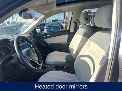 Used 2019 Volkswagen Tiguan SE w/ Panoramic Sunroof Package image 10