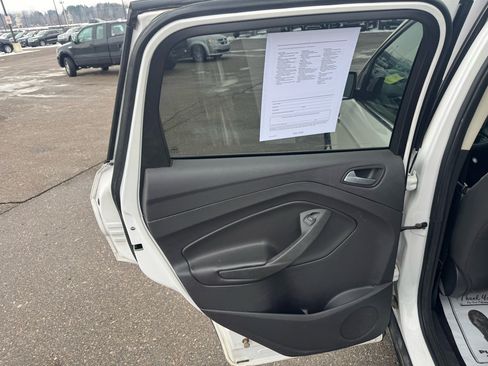 Used 2014 Ford Escape SE image 14