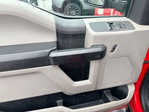 Used 2020 Ford F250 XL w/ Power Equipment Group image 12