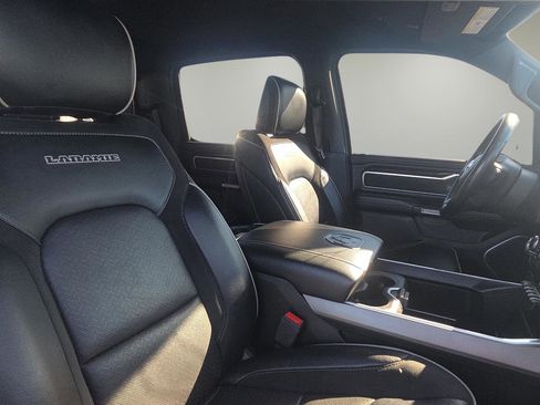 Used 2021 RAM 1500 Laramie w/ Sport Appearance Package image 15