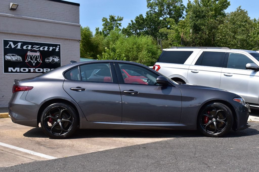 Used 2018 Alfa Romeo Giulia Ti Sport w/ Quick Order Package 22S Sport AWD/4WD image 4