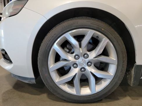 Used 2014 Chevrolet Impala LTZ FWD image 11