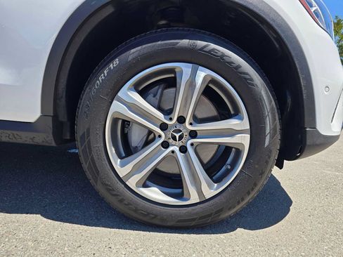 Used 2022 Mercedes-Benz GLC 300 image 10