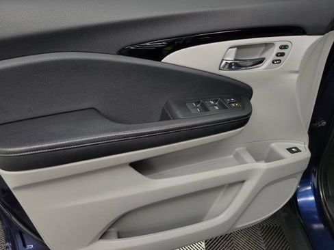 Used 2019 Honda Ridgeline RTL-E image 22