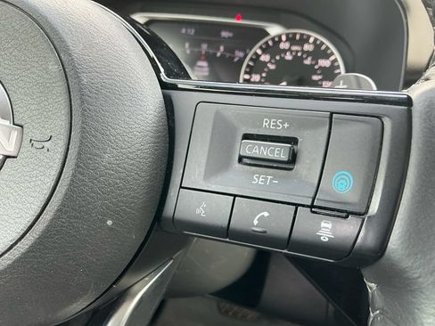 Used 2023 Nissan Pathfinder SL AWD/4WD image 20