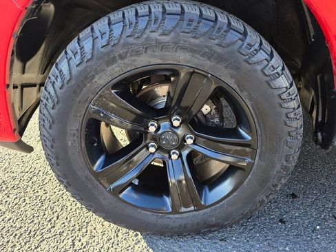 Used 2018 RAM 1500 Sport image 10