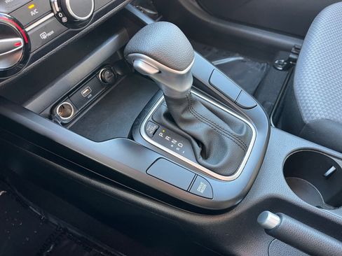 Used 2025 Kia Soul LX w/ LX Technology Package image 39