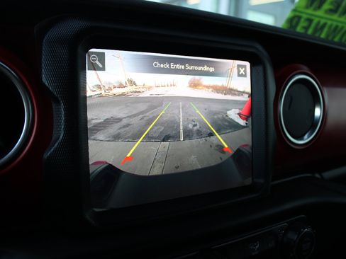 Certified 2020 Jeep Gladiator Rubicon image 29