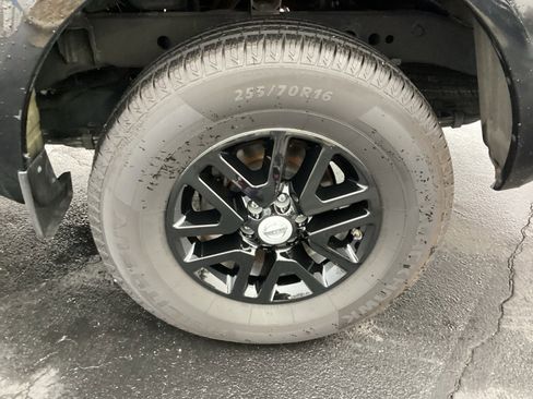 Used 2016 Nissan Frontier SV image 22