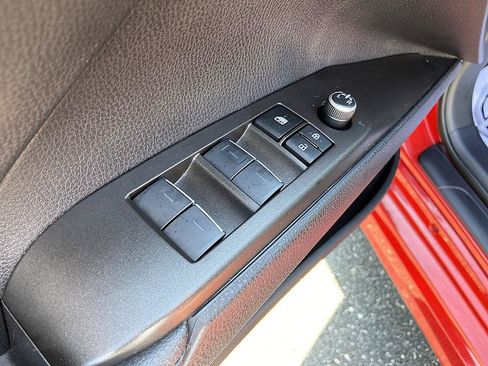 Used 2024 Toyota Camry XSE FWD image 10