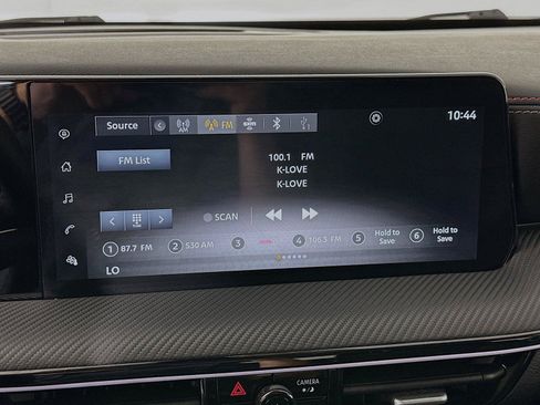 Used 2025 Nissan Kicks SR FWD image 7