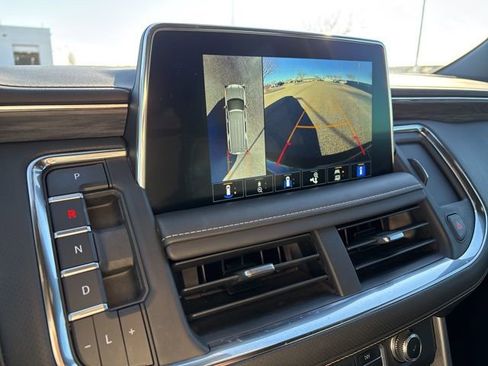 Used 2022 GMC Yukon SLT w/ SLT Luxury Package image 17