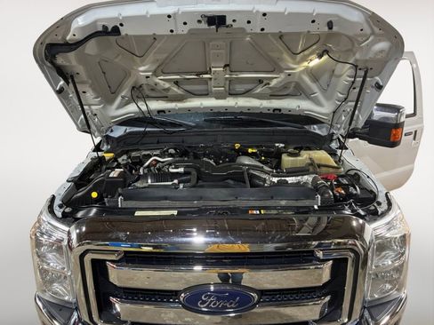 Used 2016 Ford F250 Lariat w/ Lariat Ultimate Package image 21