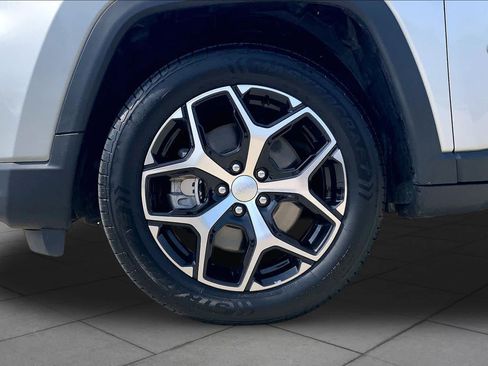Used 2024 Jeep Compass Limited AWD/4WD image 11