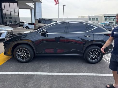 Used 2022 Lexus NX 350h AWD image 3