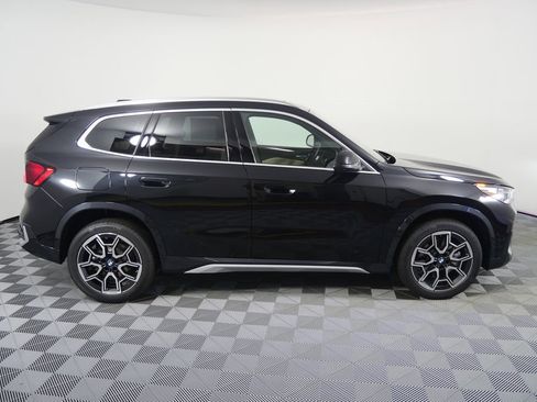 Used 2025 BMW X1 xDrive28i image 2