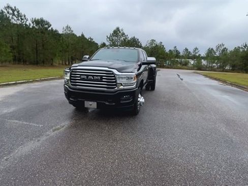 Used 2021 RAM 3500 Limited image 7