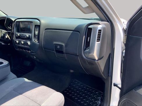 Used 2018 Chevrolet Silverado 1500 LT w/ Texas Edition RWD image 17