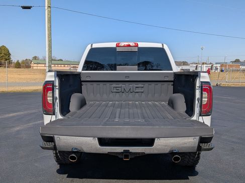 Used 2018 GMC Sierra 1500 SLT image 29