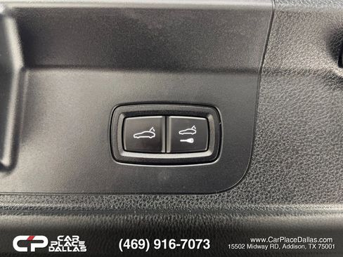 Used 2018 Porsche Panamera 4 image 20