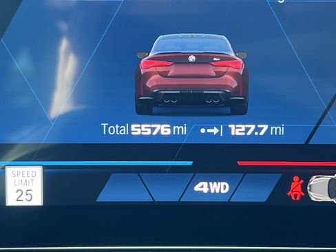 Used 2025 BMW M4 xDrive Competition image 22