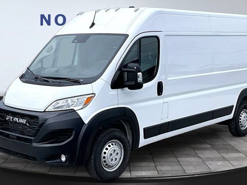 Used 2026 RAM ProMaster 2500 w/ Convenience Group FWD image 1