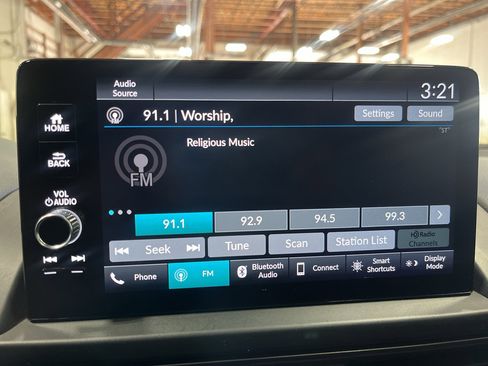 Used 2024 Honda Pilot TrailSport image 16