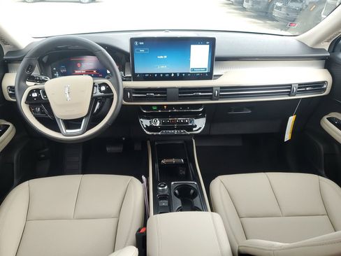 New 2026 Lincoln Corsair Premiere FWD image 15