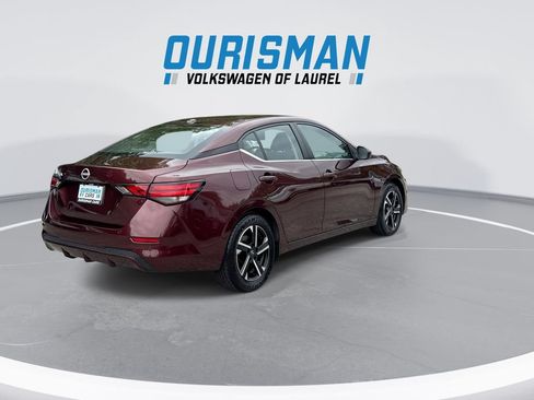Used 2025 Nissan Sentra SV FWD image 8
