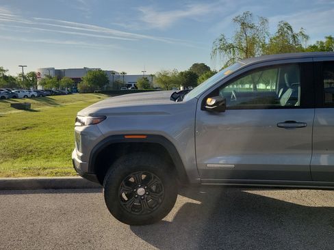 Used 2024 GMC Canyon Elevation w/ Convenience Package image 24