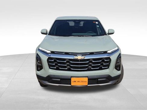 New 2026 Chevrolet Equinox LT w/ Safety and Technology Package image 8