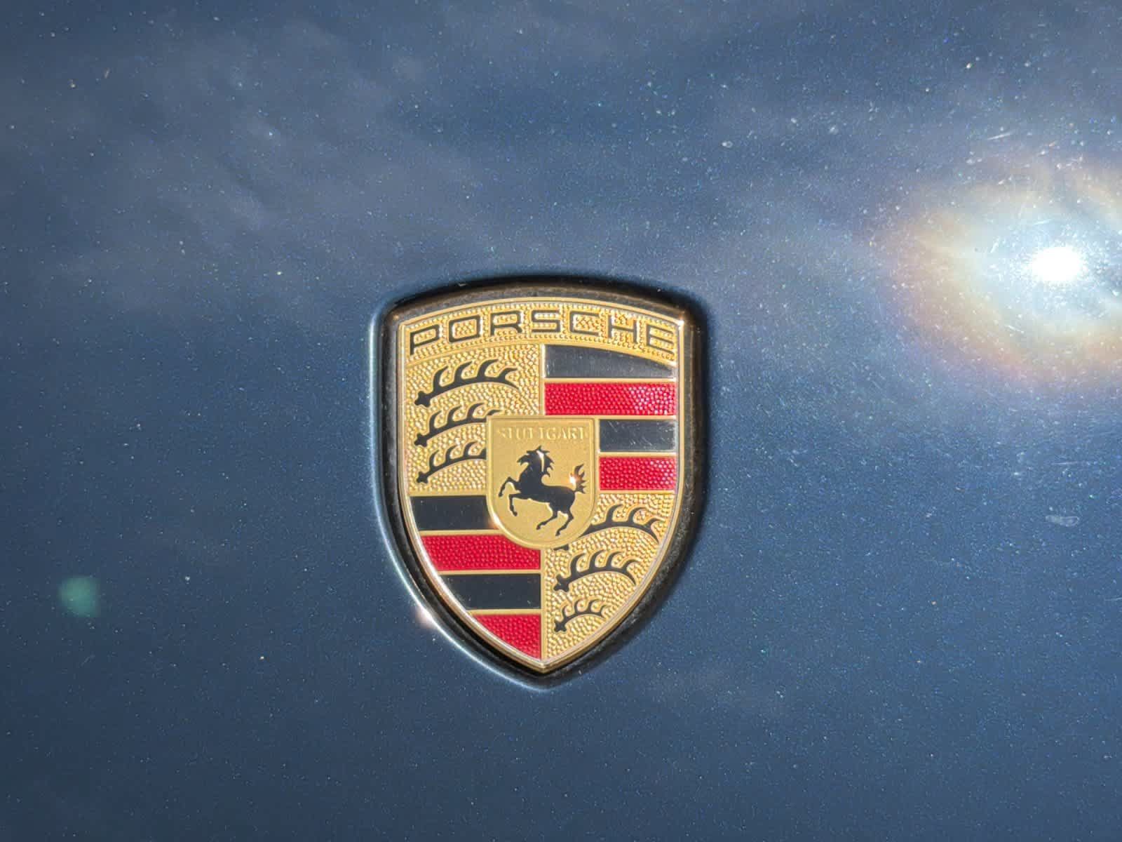 Certified 2023 Porsche Cayenne AWD/4WD image 31