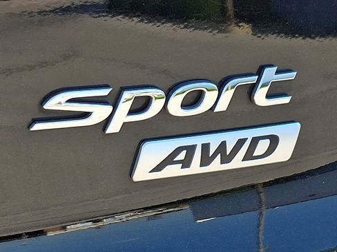 Used 2017 Hyundai Santa Fe Sport w/ 2.4L Tech Package 04 AWD/4WD image 32