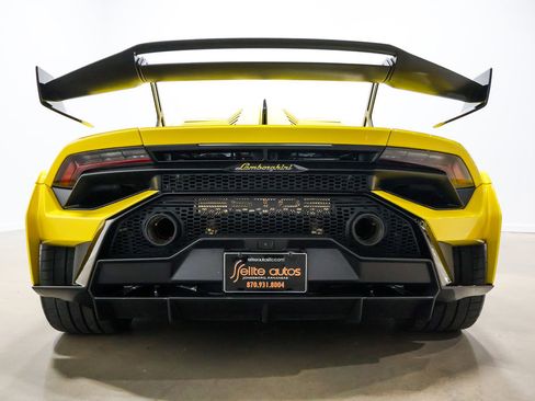 Used 2022 Lamborghini Huracan STO image 64