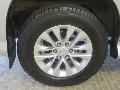 Used 2018 Lexus GX 460 Premium w/ Premium Package AWD/4WD image 9