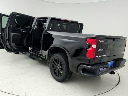 Certified 2023 Chevrolet Silverado 1500 Custom image 12