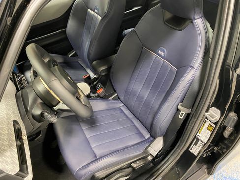 Certified 2025 MINI Cooper S image 12