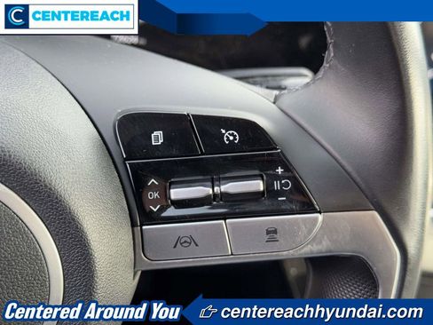 Used 2022 Hyundai Elantra Limited image 21